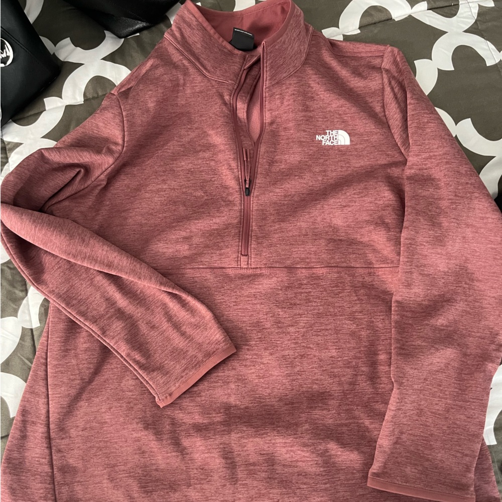 Th Northface pullover - Picture 1 of 1